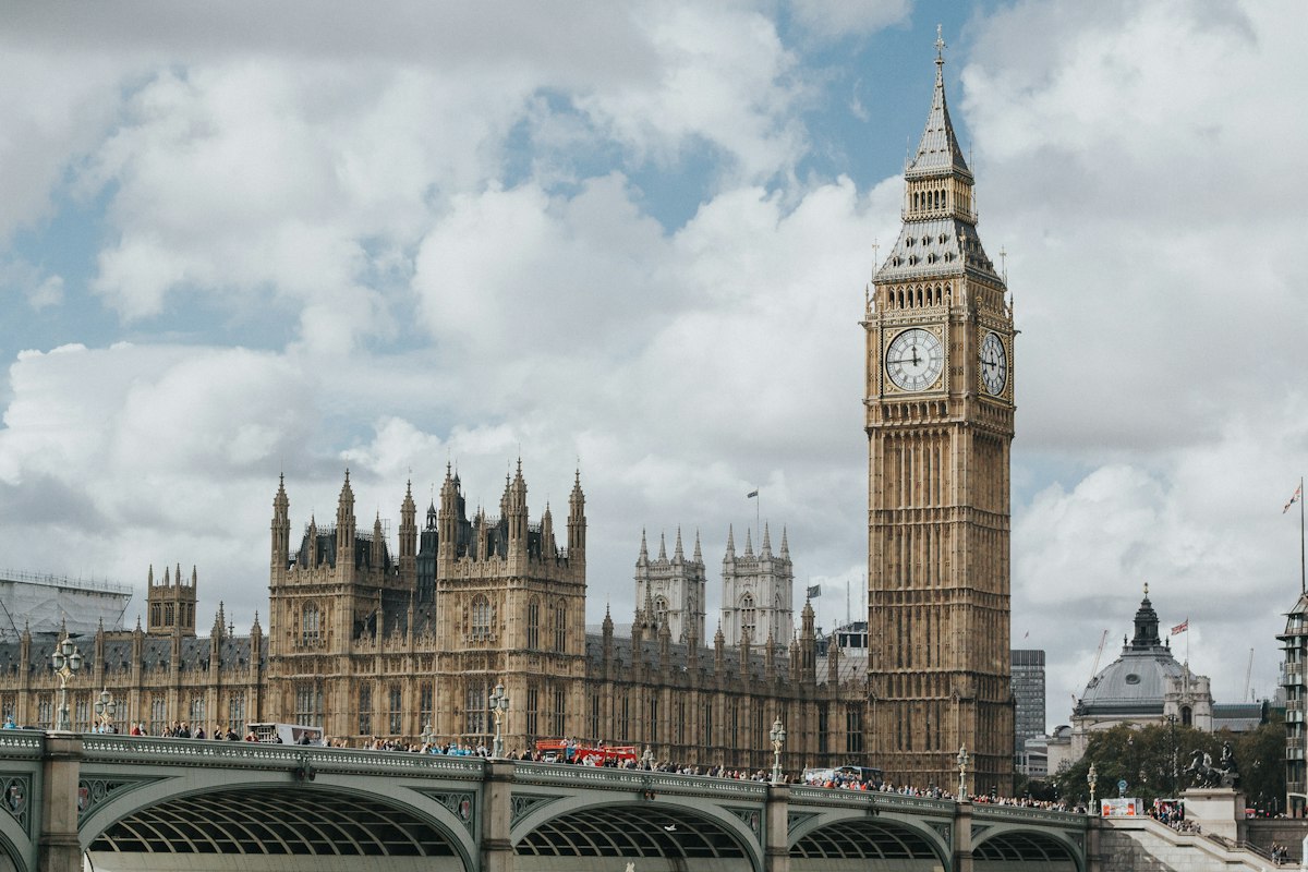 How Non-Resident Businesses Can Open a UK Bank Account